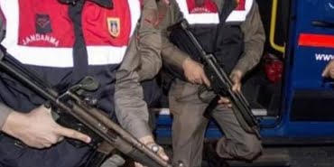 İstanbul'da Siber Dolandırıcılara Operasyon 2 66E8F908-59F3-44CC-B5E1-BF6C9B247EBA