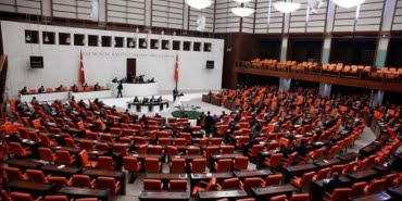 Uzman erbaş kanunu ile ilgili düzenleme TBMM'den geçti 2 Uzman Erbaş Kanunu
