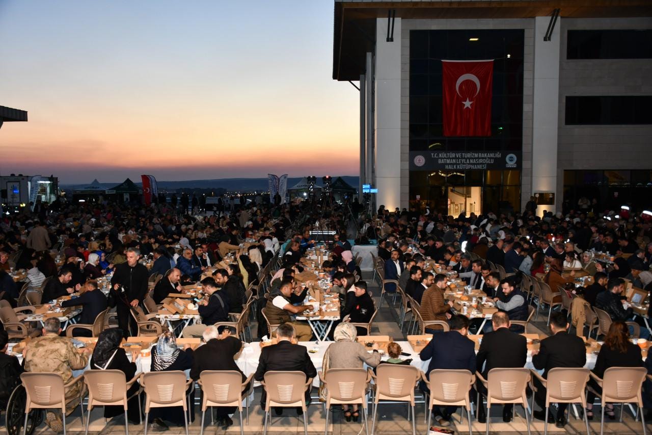Bakan Yerlikaya: Amacımız, 40 yılı aşan bölücü terör girdabını ortadan kaldırmak 2 bakan yerlikaya amacimiz 40 yili asan bolucu teror girdabini ortadan kaldirmak 1 RPTf9WXS